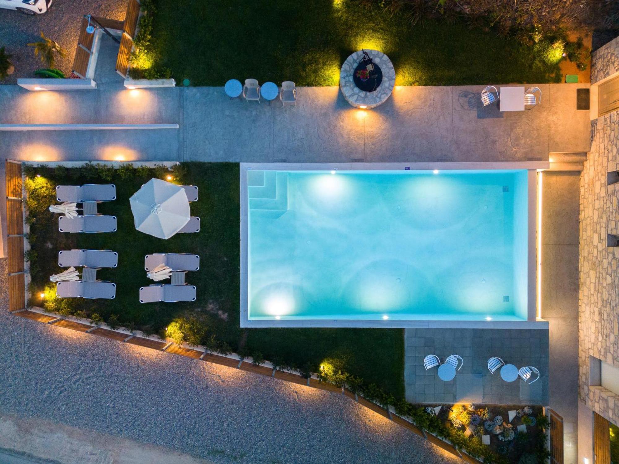Achatis Apartments With Sea View Kolymbari Exterior foto